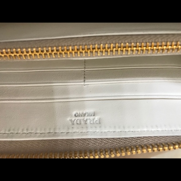 White rhinestones Prada wallet - Picture 5 of 6
